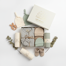 Sumix Newborn Essentials Gift Box 8-piece set in organic cotton with premium gift packaging